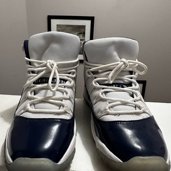 Nike Jordan Air 11 Retro - Picture 2 of 10